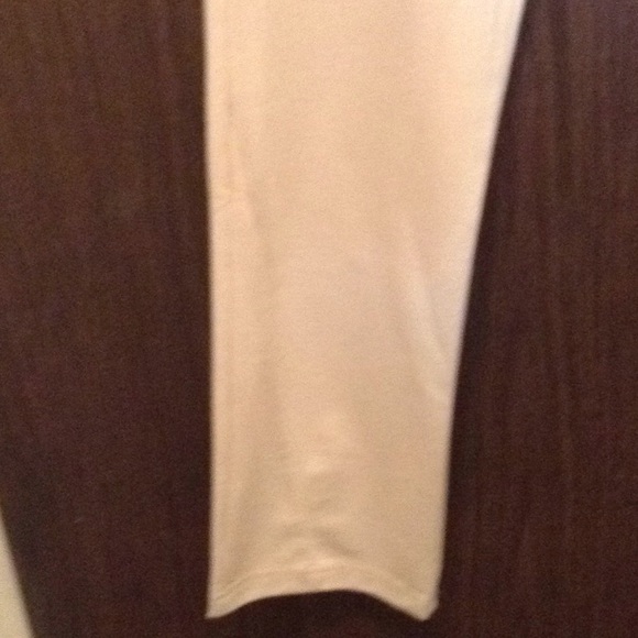 MARC BOWER PONTE KNIT OFF WHITE PANTS NOT WORN - Picture 3 of 6